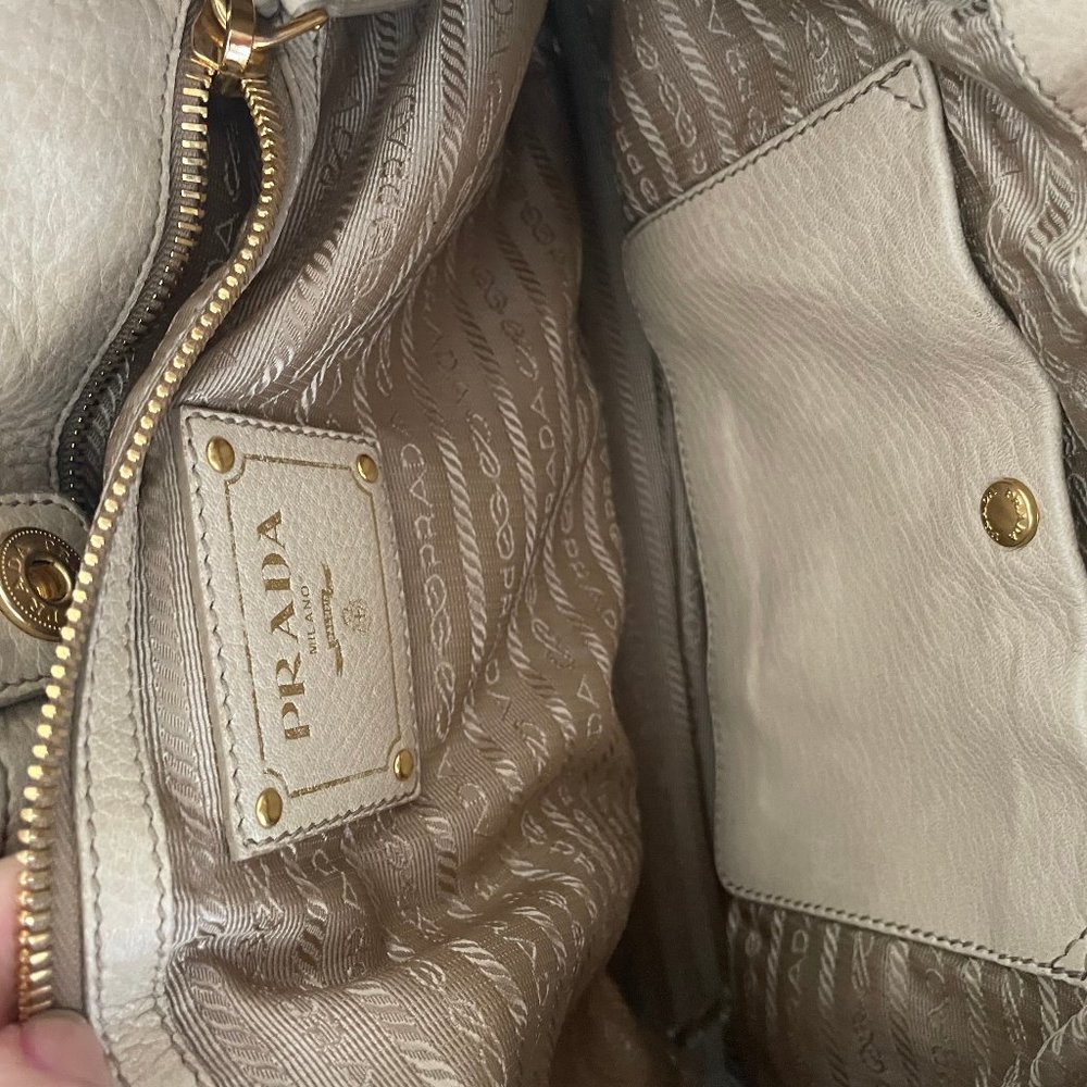 PRADA Shoulder Bag Leather Beige Auth - Picture 4 of 16